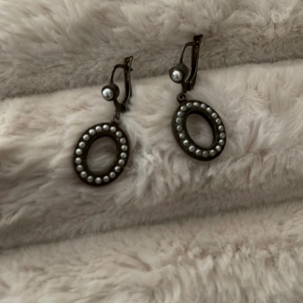 Vintage gorg pear/silver earrings